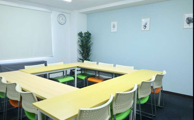 【秋葉原/浅草橋】ワイズスクエア会議室 秋葉原駅徒歩4分 浅草橋駅徒歩6分 最大16名　リーズナブルな会議室