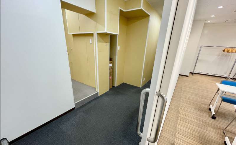 【バックヤードは控室や荷物置き場など自由にお使いください】 - TIME SHARING 代々木駅西口前の写真