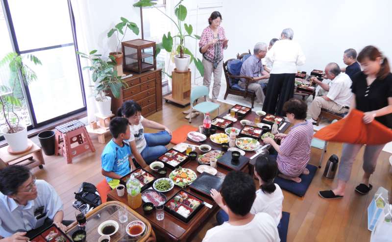 パーティ用テーブルなどもあります。希望の際は事前にお伝え下さい。