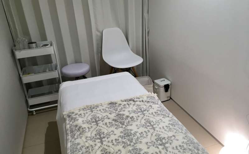 完全個室レンタルサロンキラリラ神戸元町ウェスト店　オシャレで落ち着いた大人気レンタルサロン