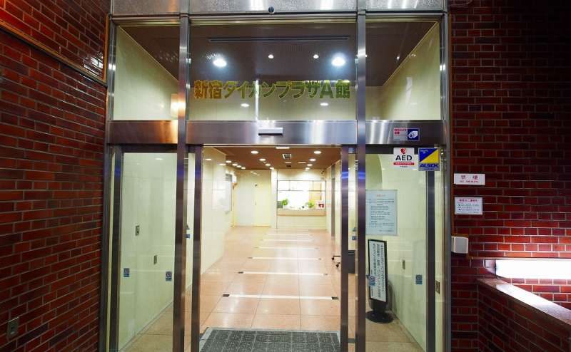 大通りに面しているわかりやすい外観