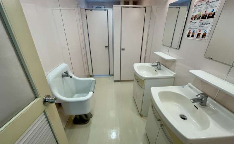 【女性トイレ（個室×2）】 - TIME SHARING 新宿8Aの写真