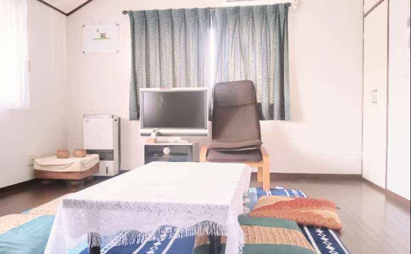 【２階】洋室（左側の部屋）