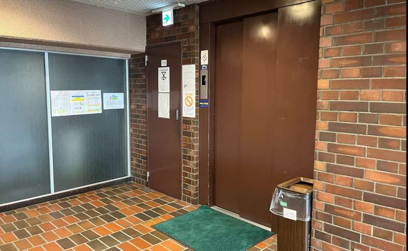 エレベーターもお使いください。