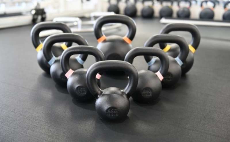 初心者からアスリートまでご満足いただけるケトルベル。2kg〜40kgまでご用意しています