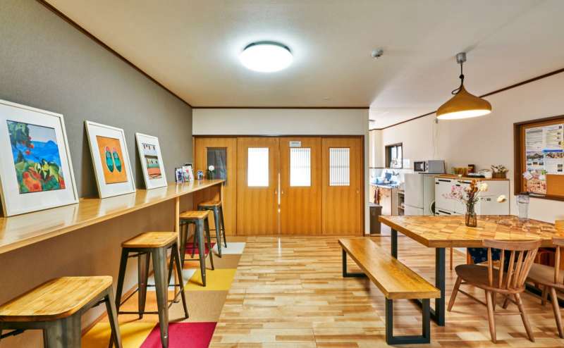 【阪急大宮駅徒歩1分】中庭付き最新リノベスペース！女子会・誕生日会・ママ会・コスプレ撮影・会議利用などに最適！12名まで可！