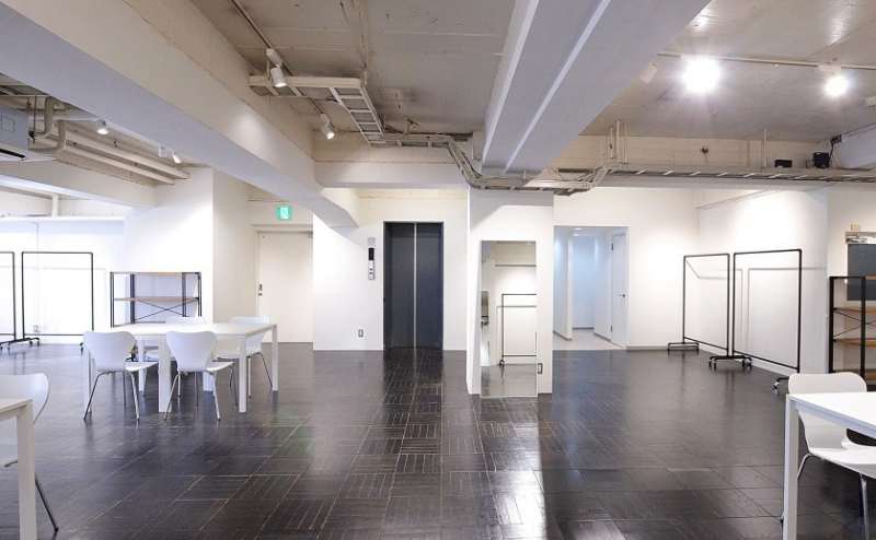 エレベーター入口