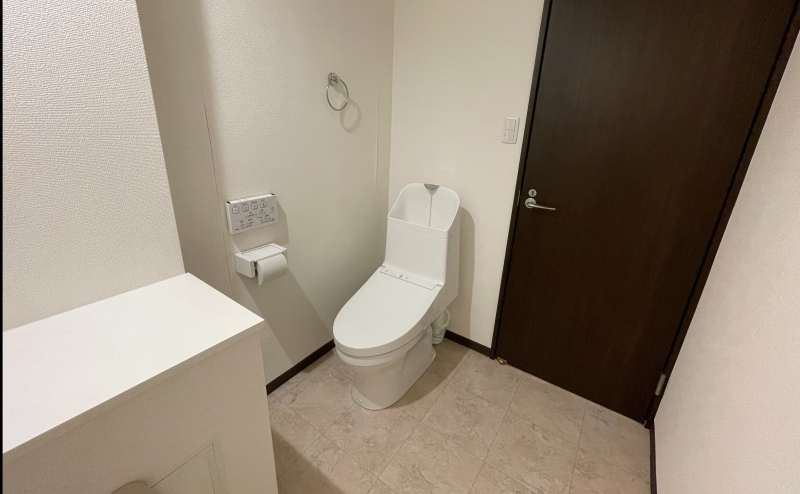 【1階女性トイレ（洋式×2）】 - TIME SHARING 秋葉原 和泉ビル202の写真