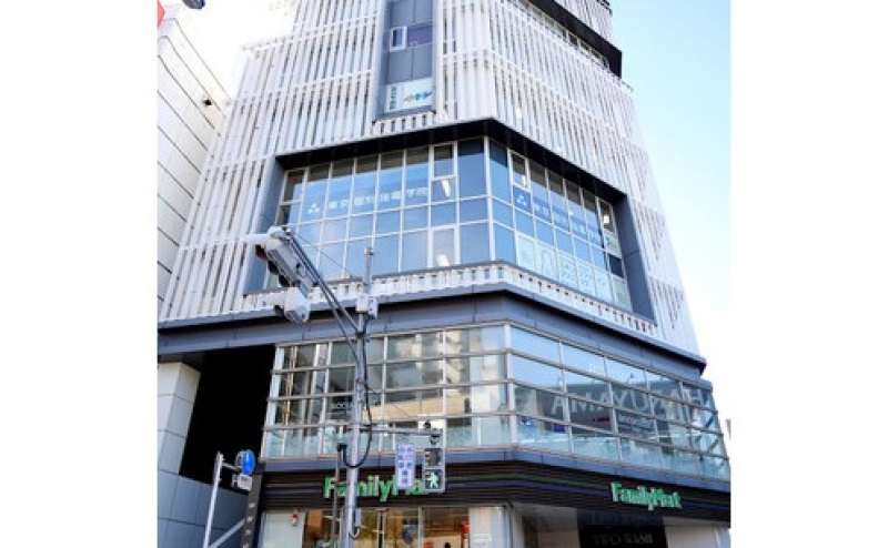 大きな窓から武蔵野が望めます  吉祥寺駅から徒歩5分