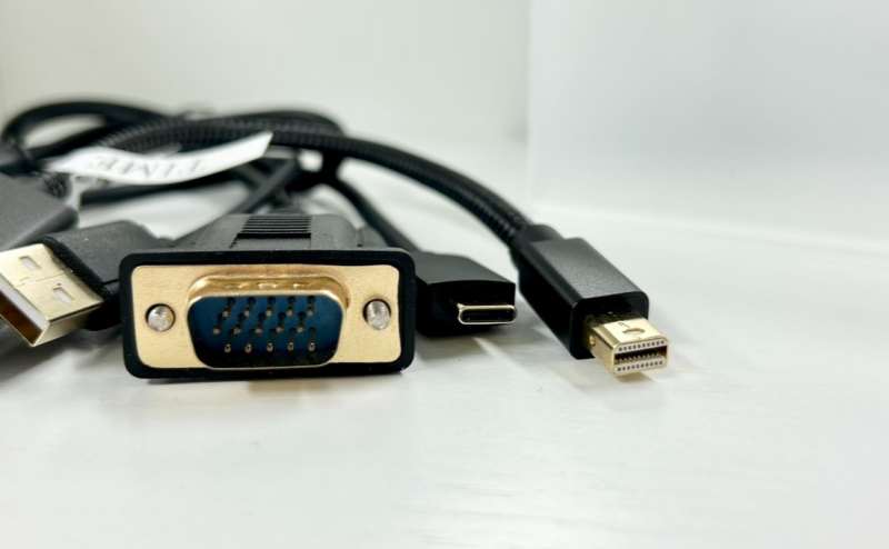 【タイプC、Thunderbolt、VGAのHDMI変換機もご用意しております】 - TIME SHARING 飯田橋 第二東文堂ビル 7Fの写真