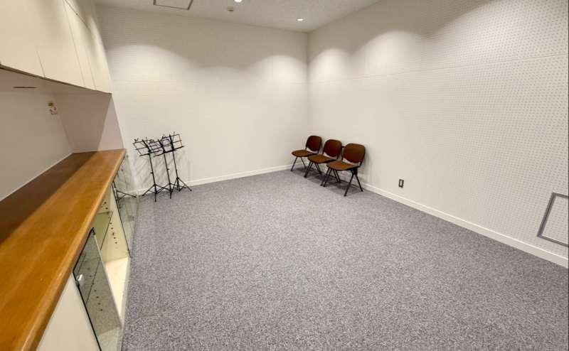 【椅子や譜面台もご利用いただけます】