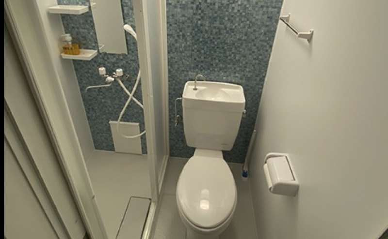 トイレ。シャワーもご利用いただけます