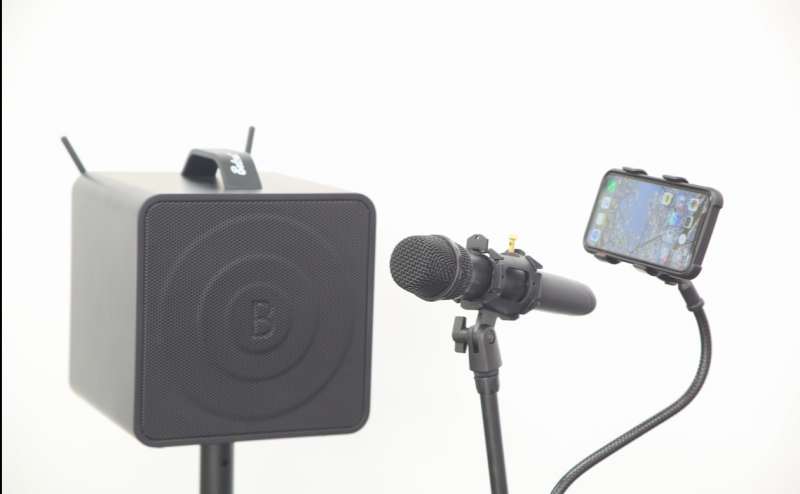 bluetooth接続可能なスピーカー、ワイヤレスマイク2本無料完備