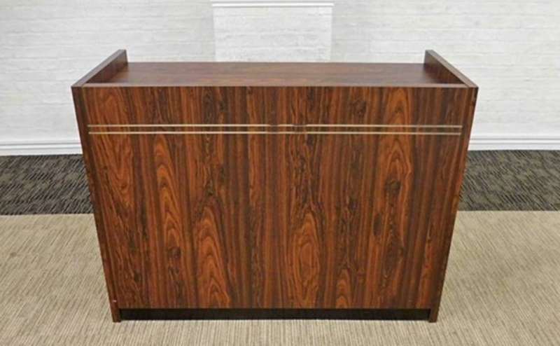 演台も無料で貸し出ししております