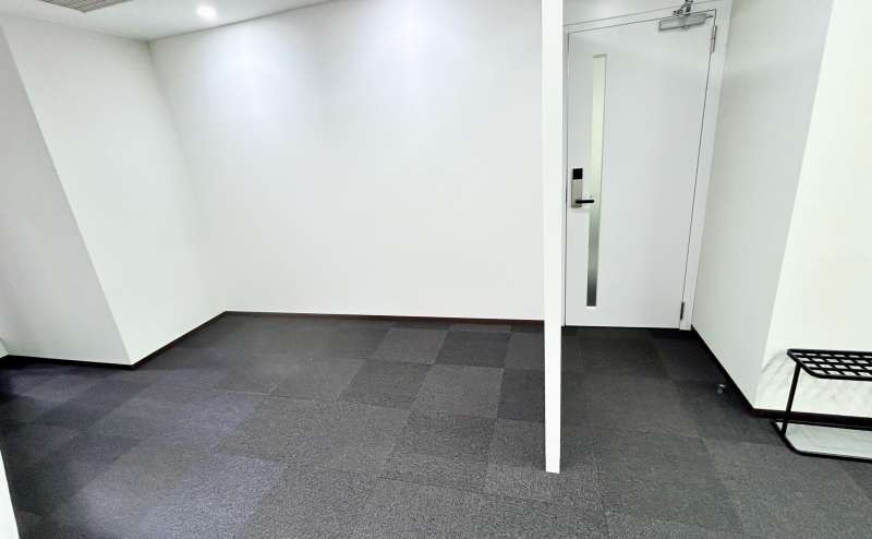 【後方のこちらのスペースは荷物置きなどに利用可能です】 - TIME SHARING 飯田橋 第一勧銀稲垣ビル 2Bの写真