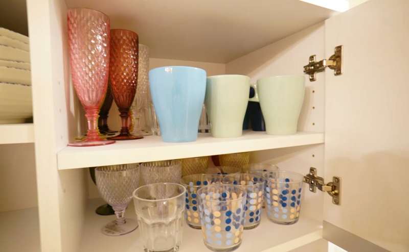 食器類も豊富にそろっております。こちらも無料です。ご利用後は洗浄の上、元に戻してください