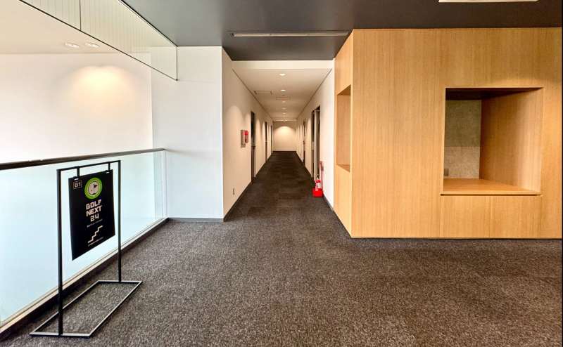 【共用部２（多目的室は階段前を右折した先にあります。）】