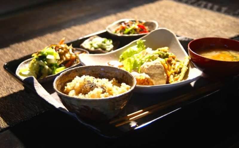 古民家自慢の日替わり玄米定食やお弁当もあります