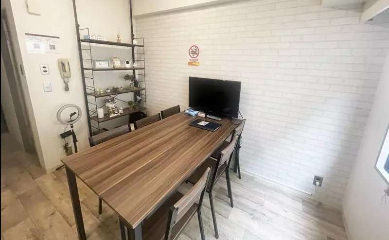 今だけ値下げ！【新大阪駅目の前】徒歩10秒の貸し会議室・レンタルスペース「Plaisir（プレジール）911」