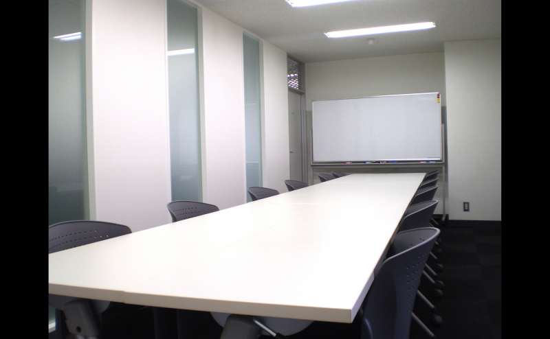 レンタルスペース 株式会社ヒロホールディングス　貸し会議室　難波　心斎橋　大阪　　