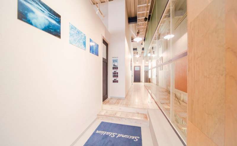 店内から入り口