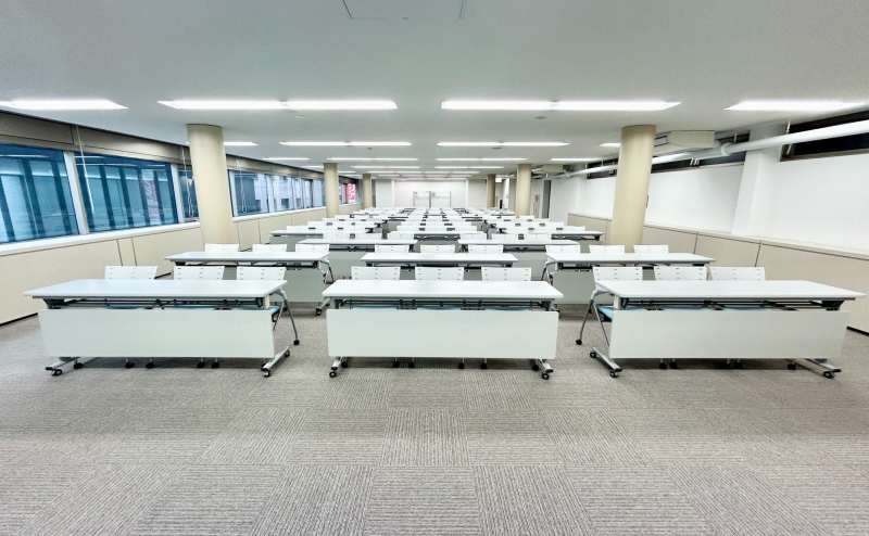 【司会台、プロジェクター、ホワイトボードも無料でお使いいただけます。】 - TIME SHARING 銀座三丁目ビルディング5Fの写真