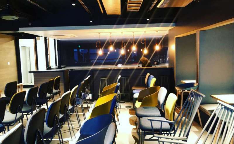 《六本木ヒルズすぐ》イベントスペース◆プロジェクター・カフェ有＜50名＞◆平日18-21時、土日9-21時利用可能