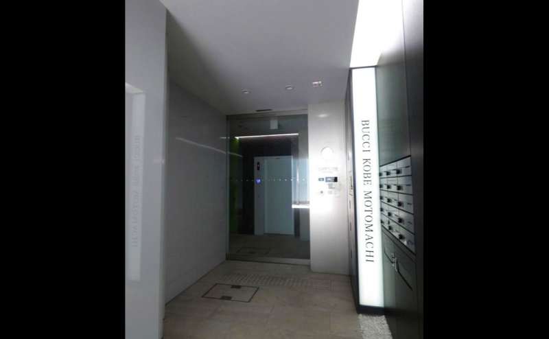 オシャレで高級感のある建物