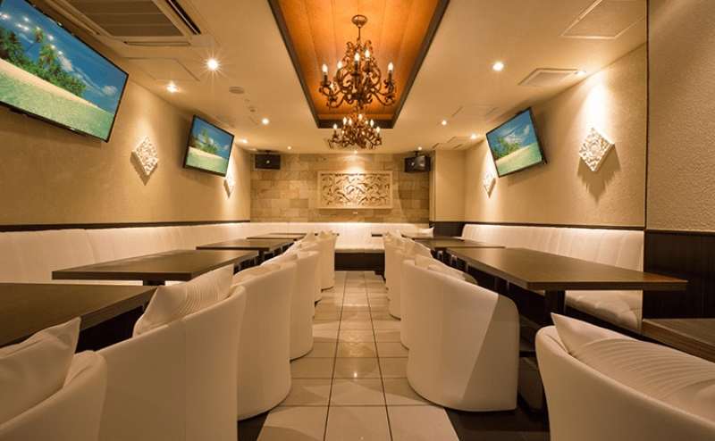 ラグジュアリーな会場にて映像を使用したセミナーなどは人気あります。