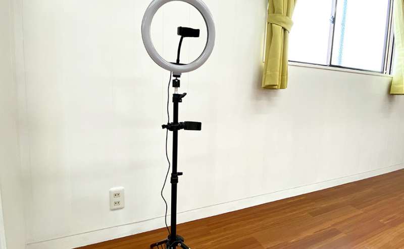 ライト付き三脚