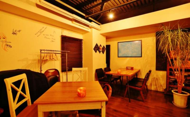 レイアウト変更可能ですのでこのように各席を離すことも可能です