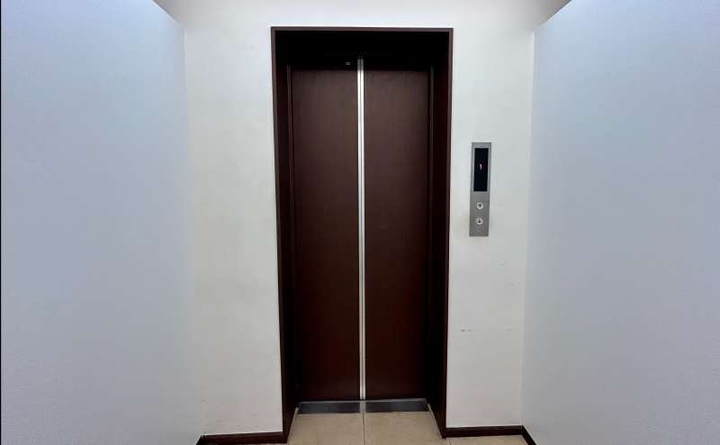 【5階エレベーターホール】 - TIME SHARING 銀座 旗ビル roomCの写真