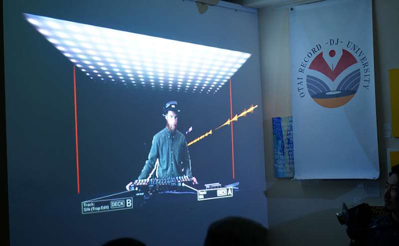 プロジェクターも完備