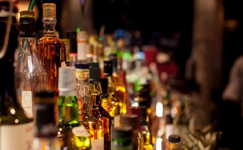 飲み放題は1人当たり1時間ごとの有料オプションです。オプションからお申し込みください