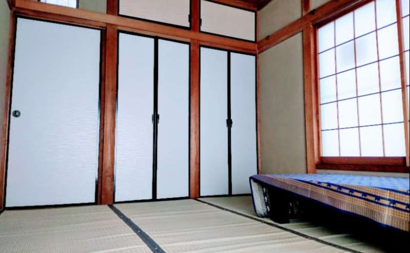 【１階】和室（ふすま側）