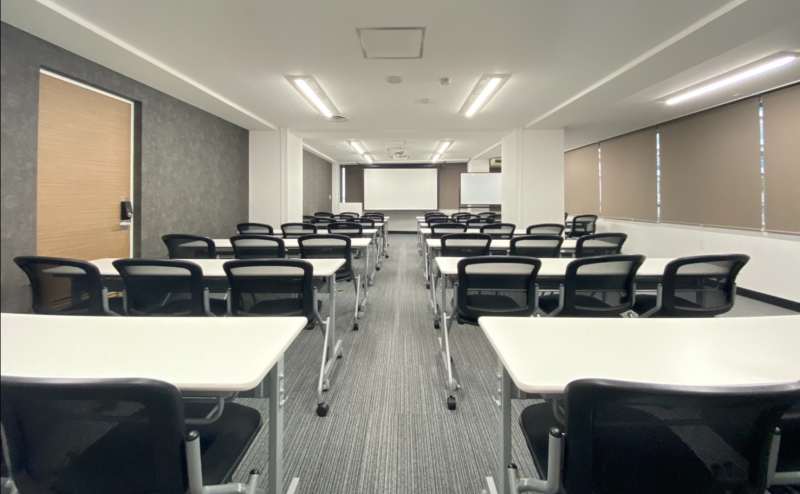 スクール形式 - TIME SHARING 渋谷ワールド宇田川ビル7Bの写真