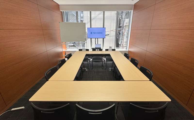 【ロの字形式で12名着席可能です！】