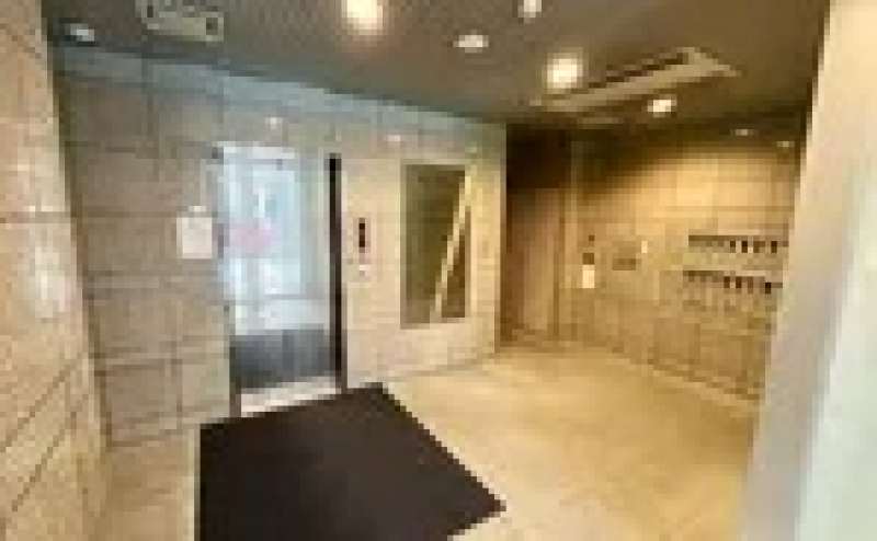 【1階エントランス】