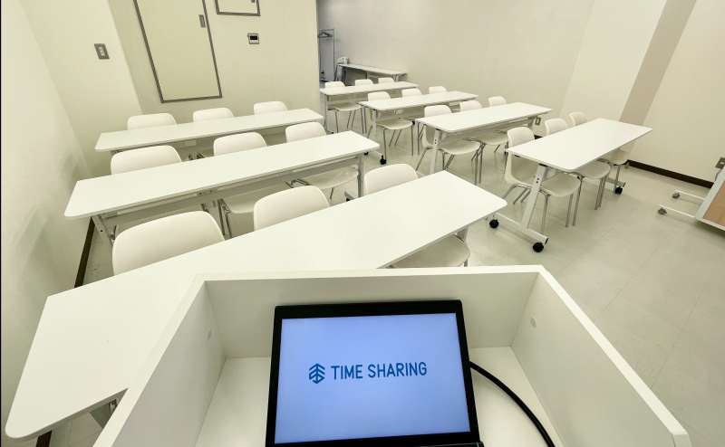 【司会台から全員とコミュニケーションが取れる距離です】 - TIME SHARING 神保町 樋谷ビル5Aの写真