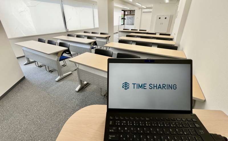 【司会台から一番後ろの席まで見渡せます】 - TIME SHARING 綱島 松月鹿島ビル 2Fの写真