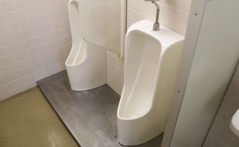 4階廊下に男性トイレ - TIME SHARING 蒲田 第二美須ビルの写真