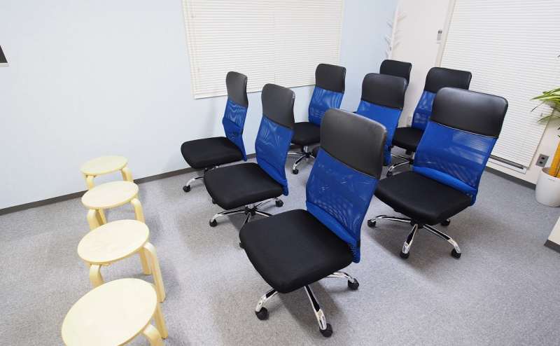 椅子のみを並べたセミナー向けレイアウト