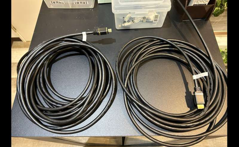 HDMIのケーブルを設置しております。