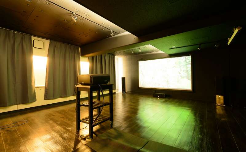 プロジェクター利用時のイメージになります。