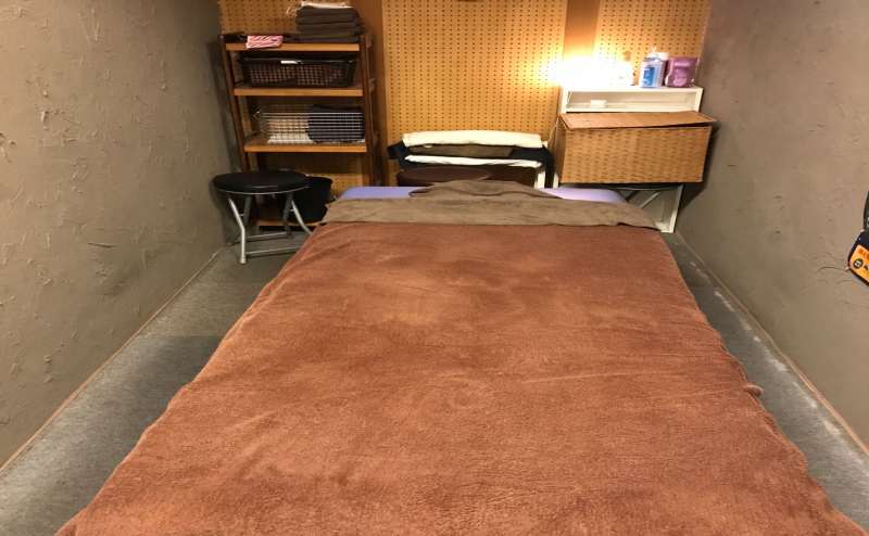 【戸越銀座駅・武蔵小山駅】徒歩7分 設備充実の施術スペース 90分から利用可 無料Wi-Fi完備  丸ごと除菌で感染症対策強化 飲食可 子供連れOK テレワークや各種作業にも/健康サロンCRAFT