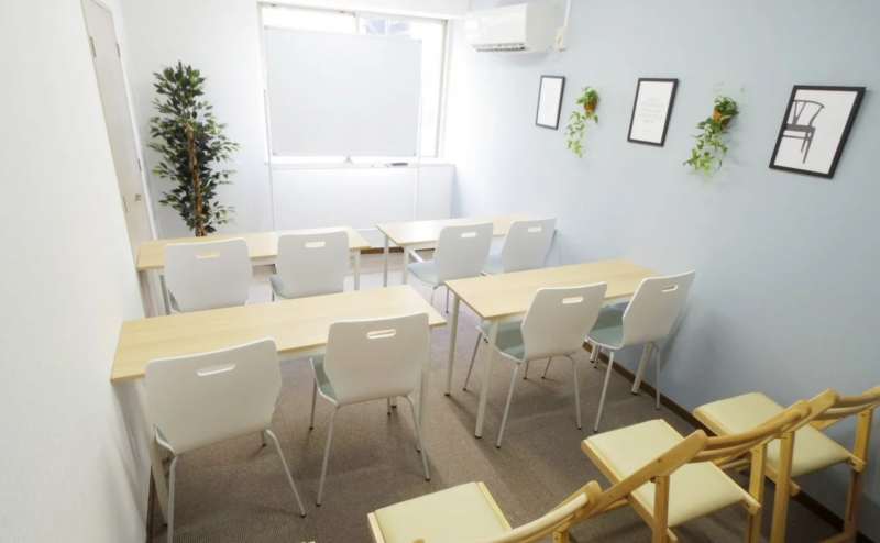 レイアウト変更自由です。スクール形式でセミナーや研修会も