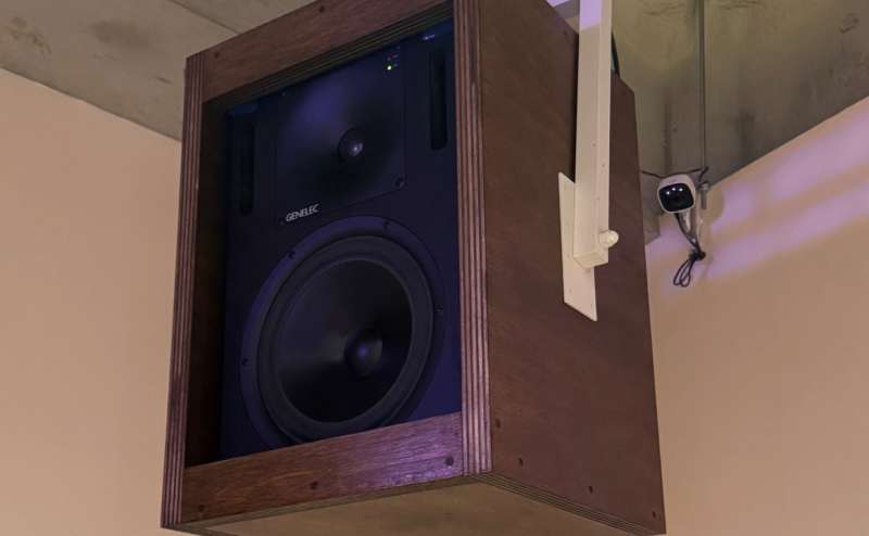 クラブ仕様のスピーカー