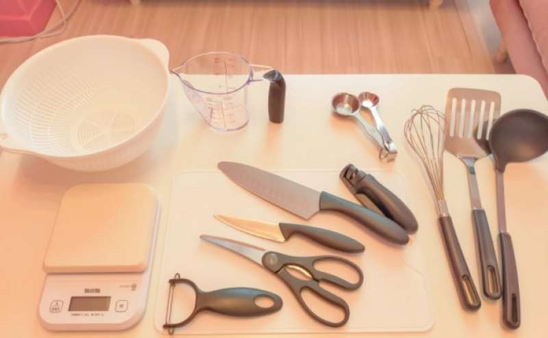 基本的な調理器具をそろえております（有料）