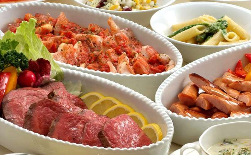 【ビュッフェ形式・卓盛り・個別盛りが選べる】