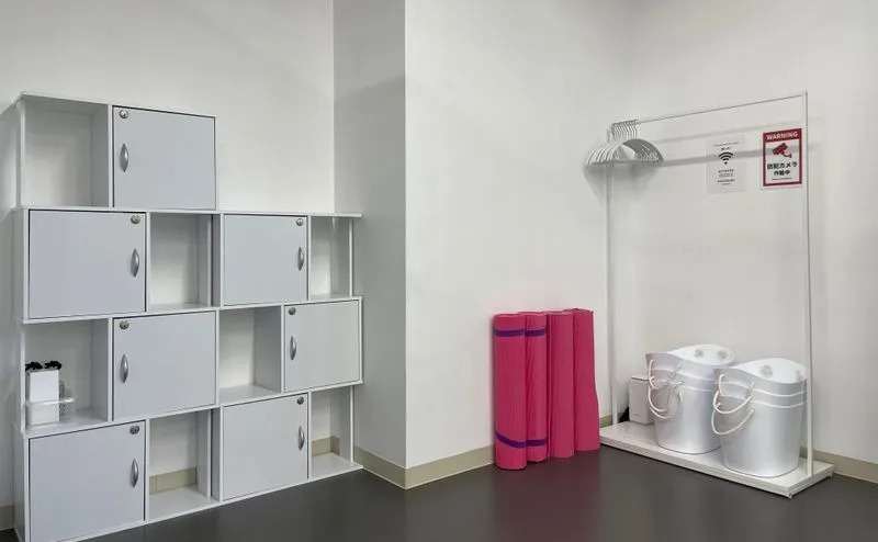 So Arts produced by Mia Tomanoの室内の写真